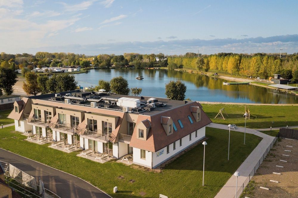 Holiday Suites Jabbeke - Klein Strand 1