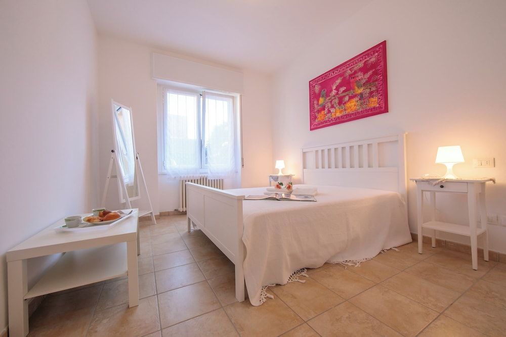 Casa Al Caprifoglio - Ispra Apartment 600m From Beach - Happy Rentals 1