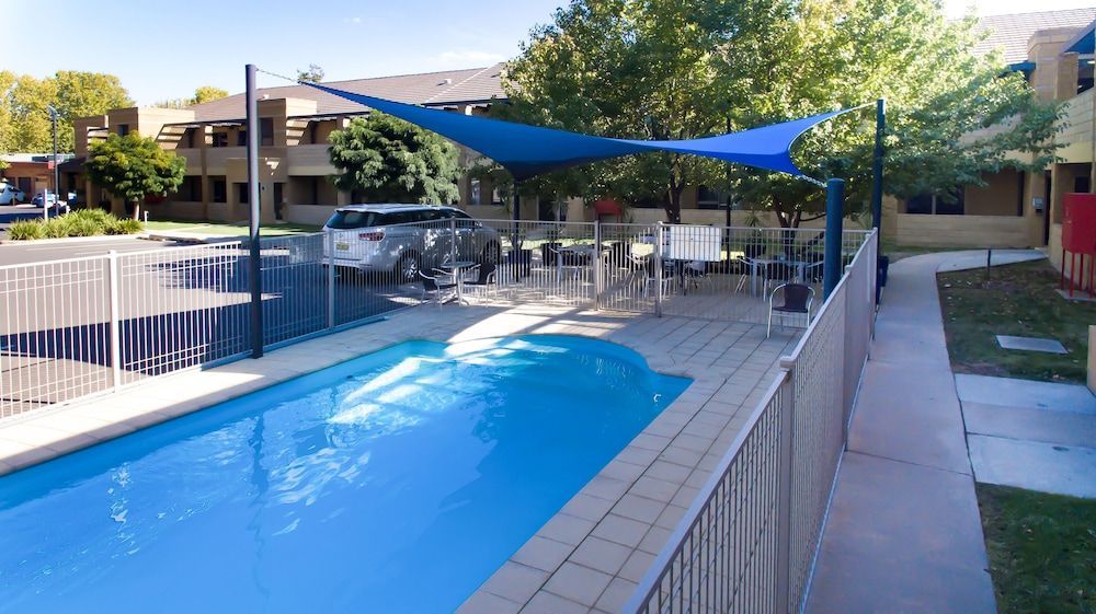 Quest Wagga Wagga 1