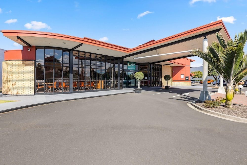 Quality Hotel Lincoln Green 1