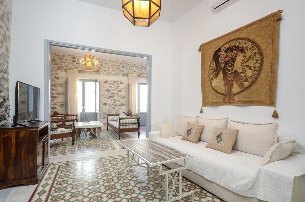 Naxos Center Houses 1