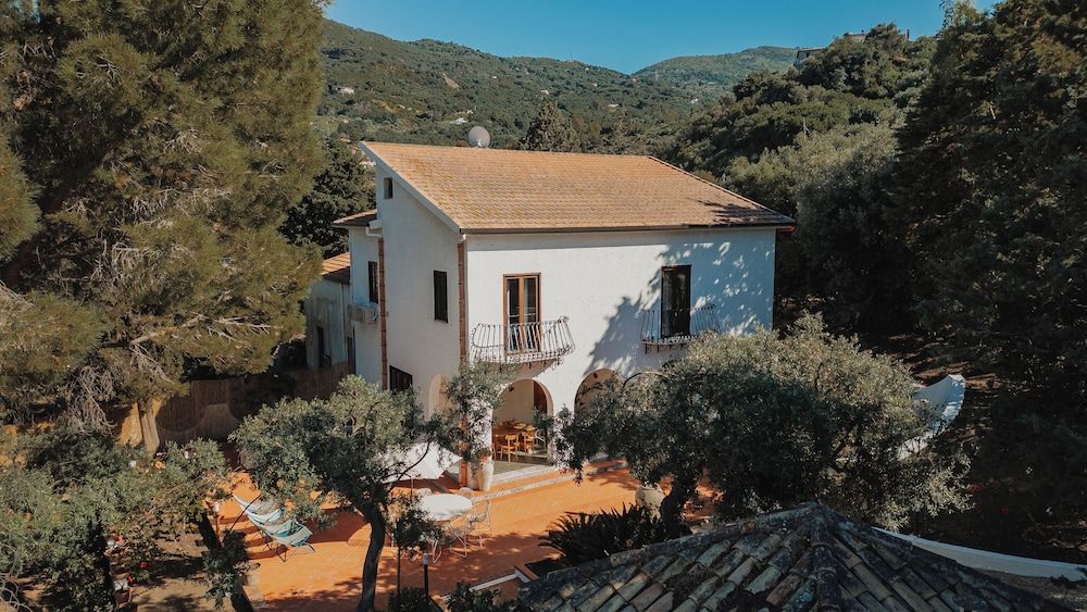 Villa Totò Resort 1