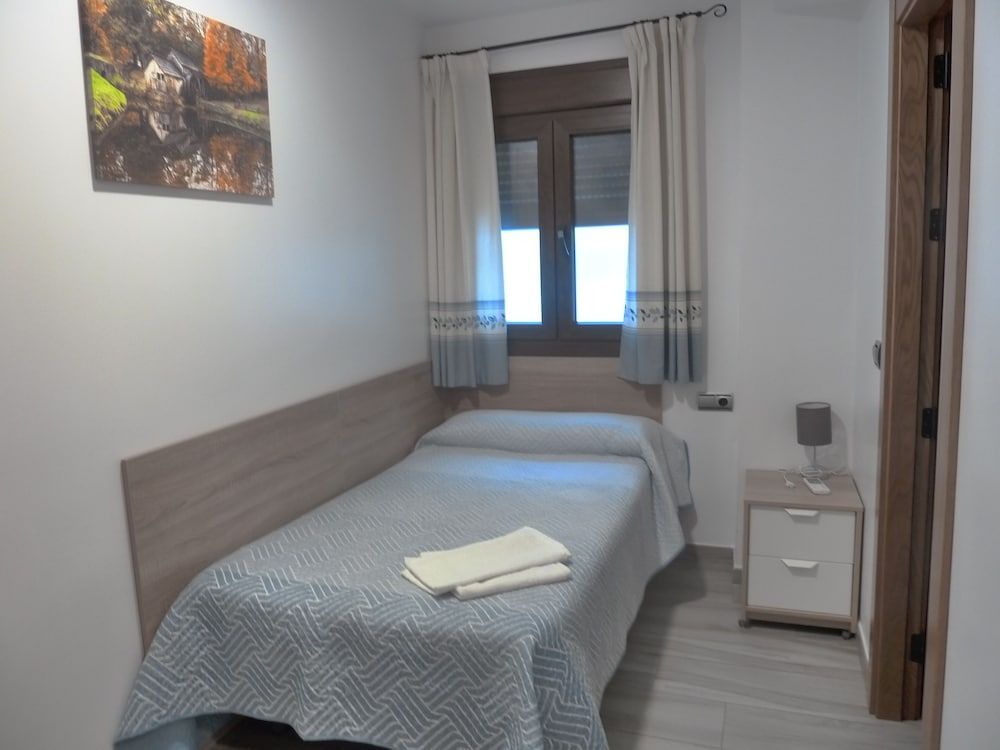 Hostal Casa Fermina- A 2 horas de las pistas de esquí 1