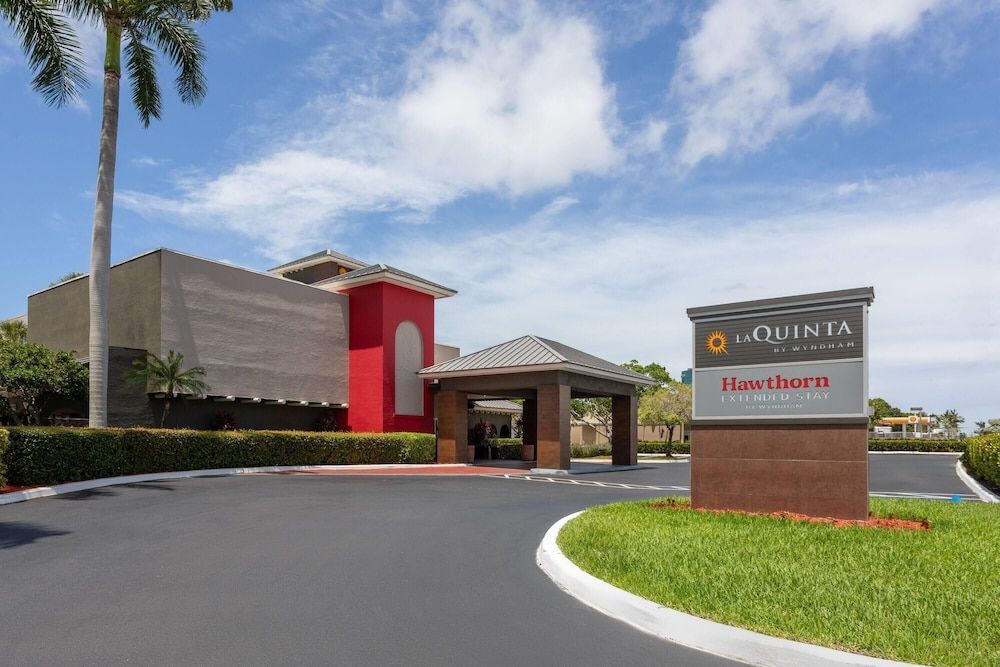 Hawthorn Extended Stay by Wyndham Ft Lauderdale Cypress Crk 1