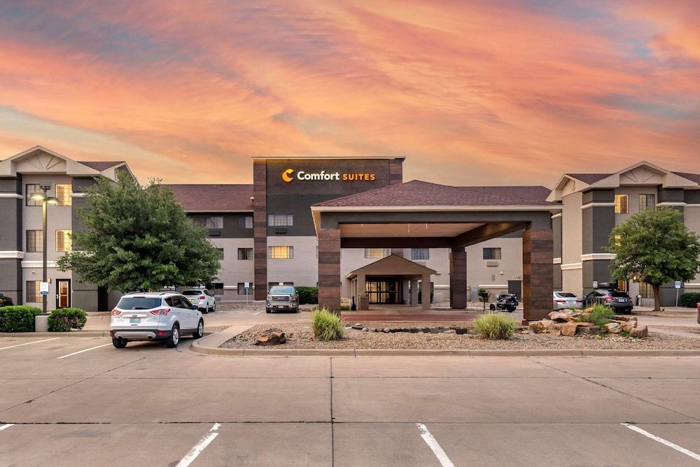 Comfort Suites Clovis North 1