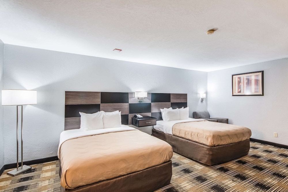 Quality Inn near Medical Center 2