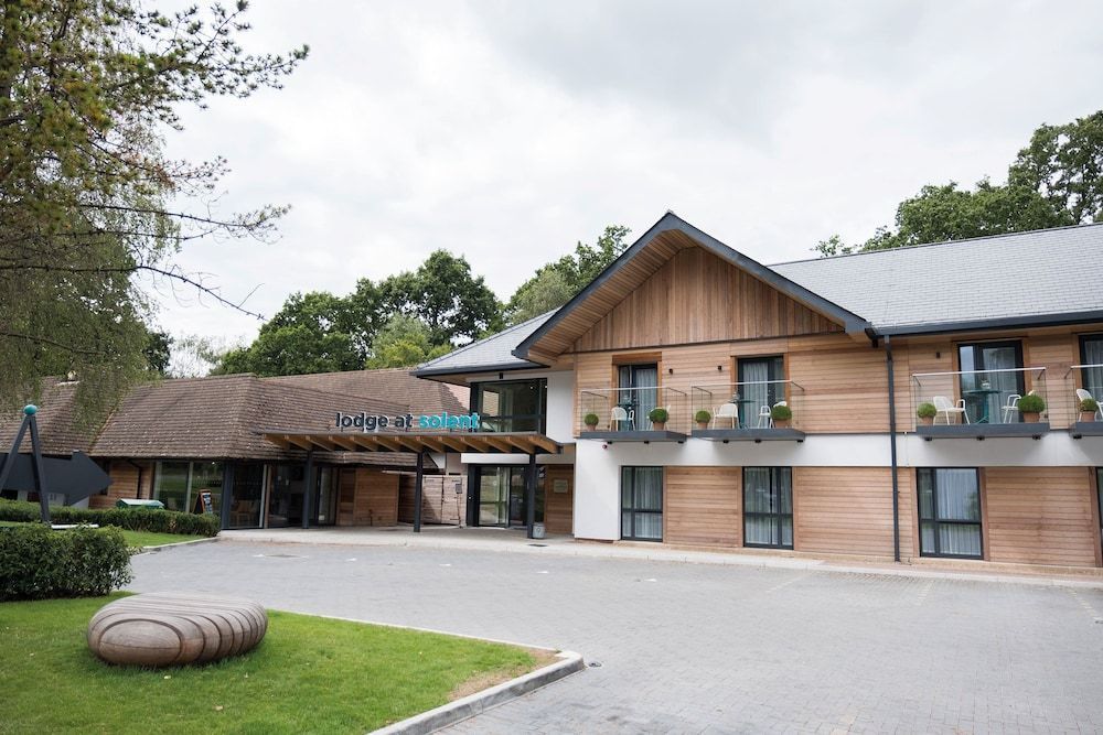 Lodge at Solent 1