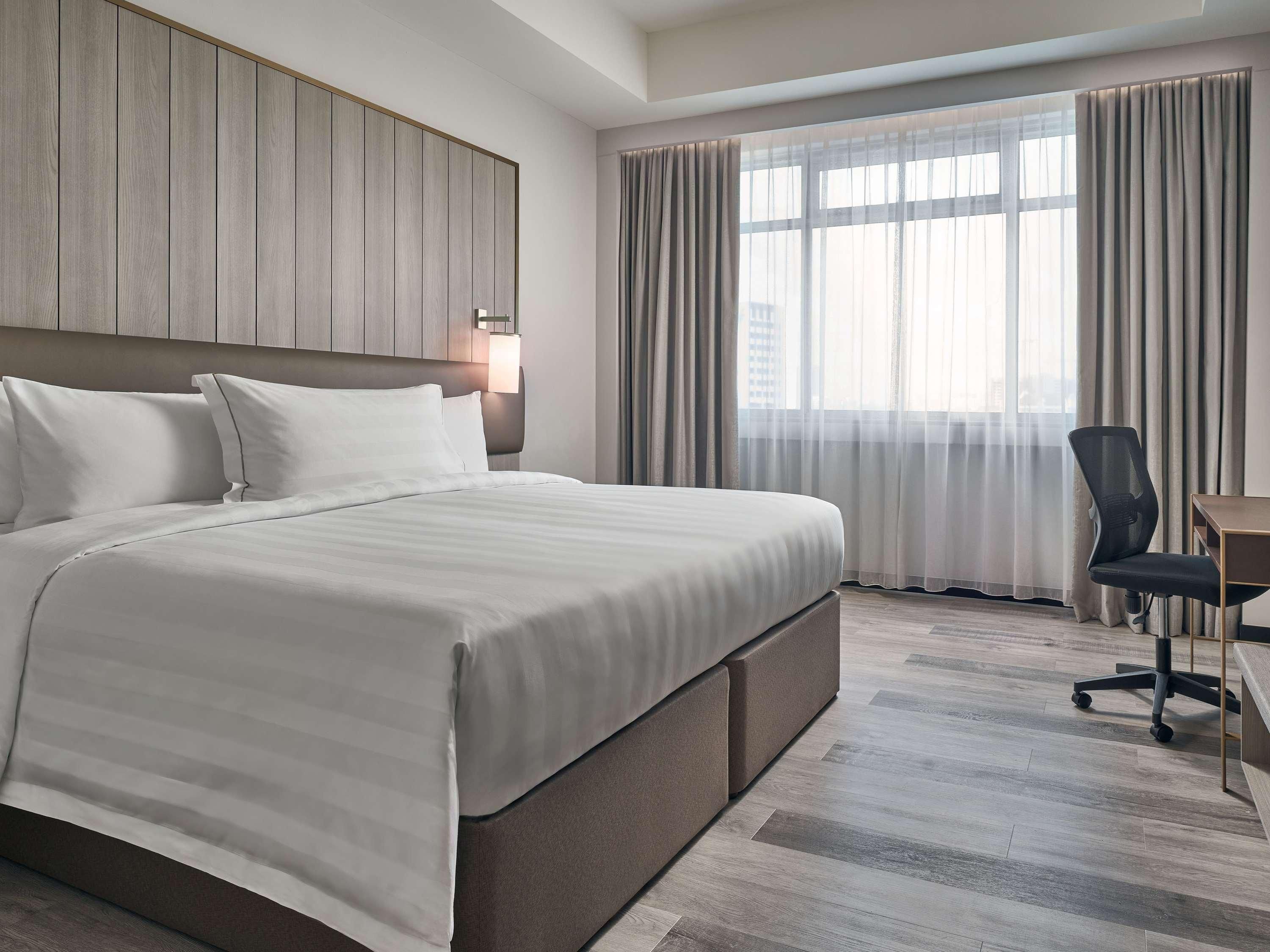 Novotel Singapore on Kitchener 1