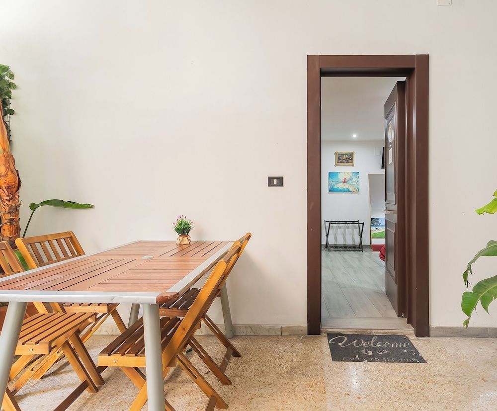 Little Havana Apartment by Wonderful Italy 1