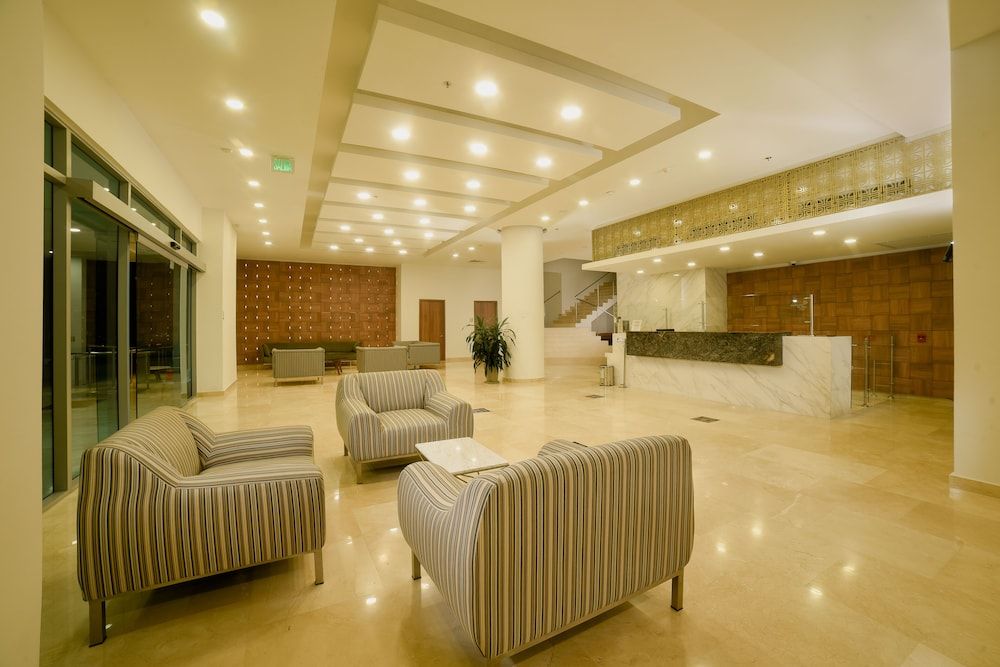 Hotel Dorado Plaza Alto Prado 1