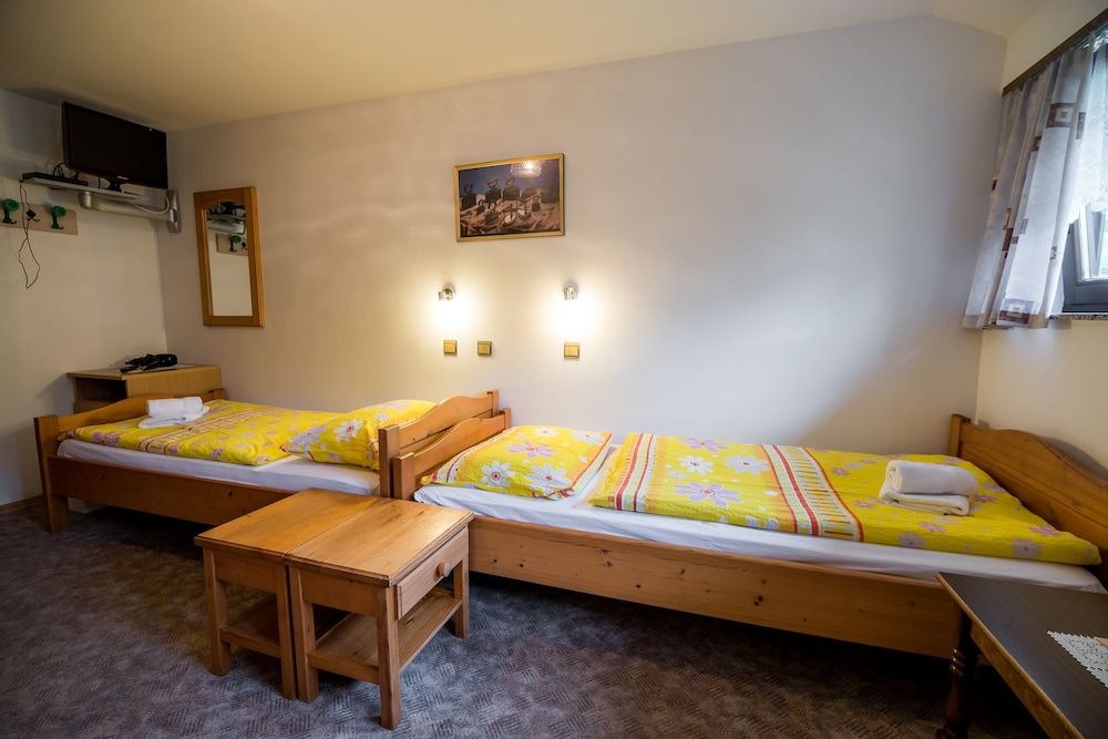 Bed & Breakfast Hisa Resje 2