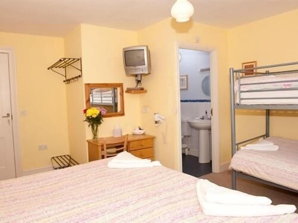 Holbrook B&B 2