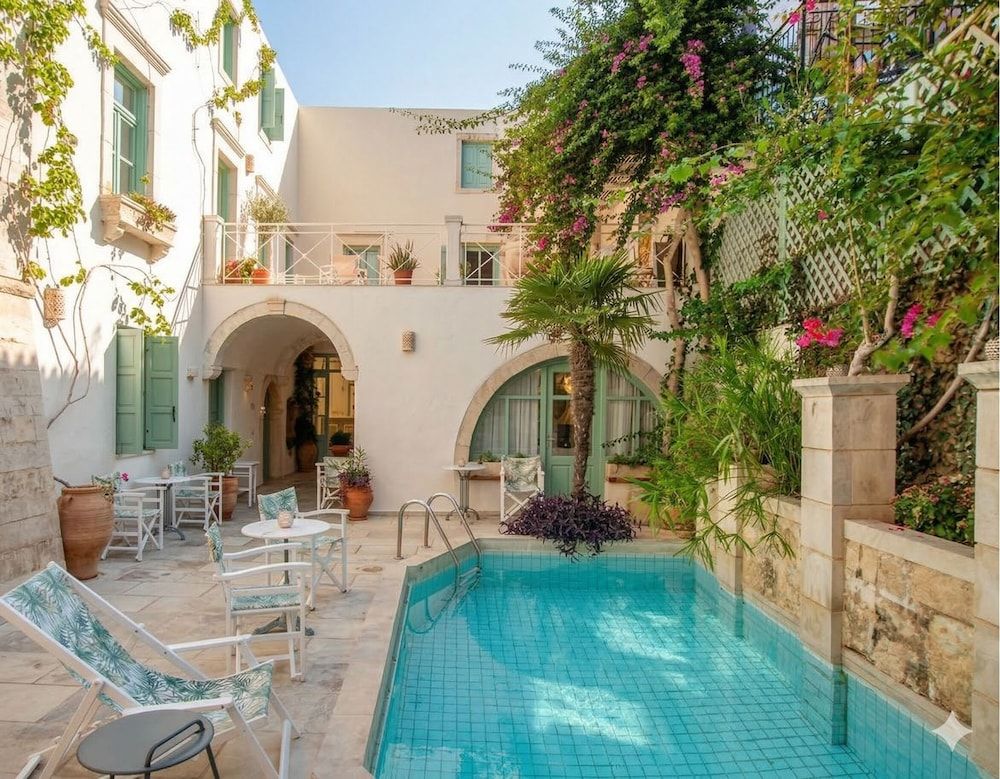 Mythos Suites Boutique Hotel 1