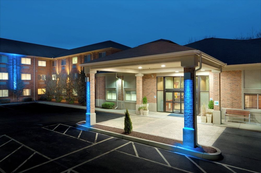 Holiday Inn Express & Suites SMITHFIELD - PROVIDENCE by IHG 1