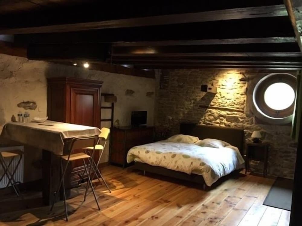 Chambres d'Hotes Les Hirondelles 1