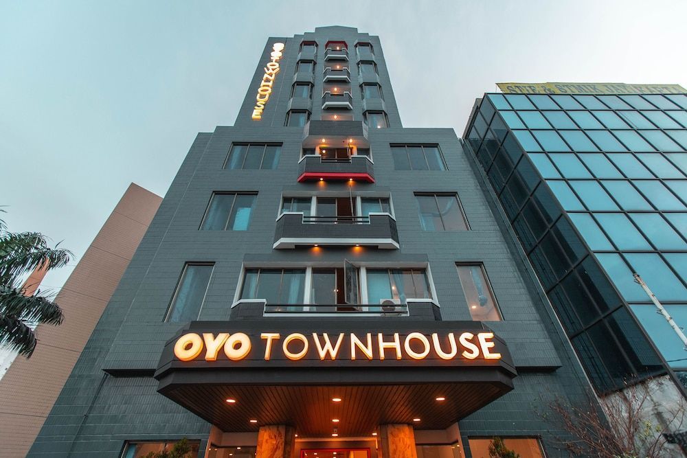 Super OYO Townhouse 1 Hotel Salemba 1