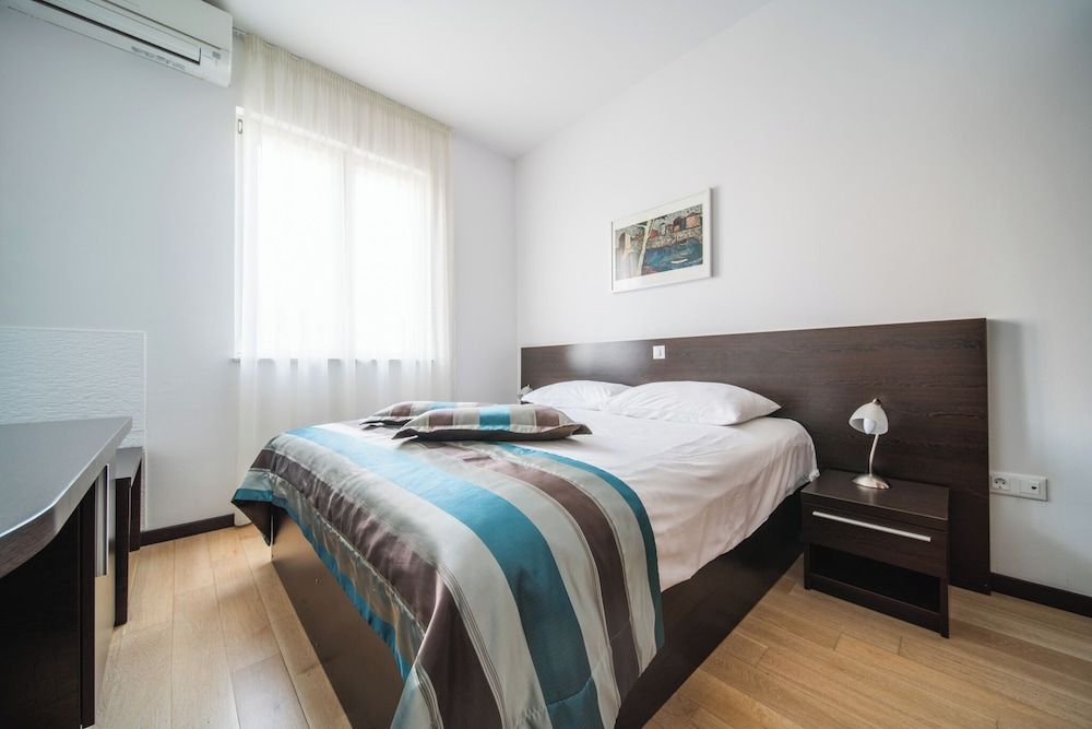 Pervanovo Apartments with Free Parking 2