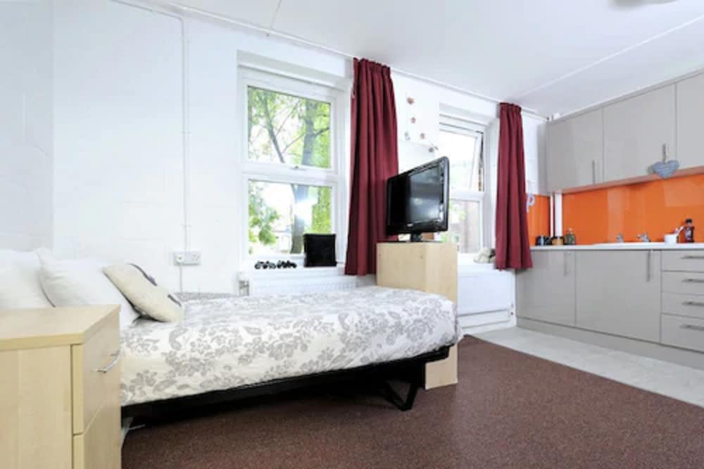 Wood Green Hall - Campus Accommodation 1