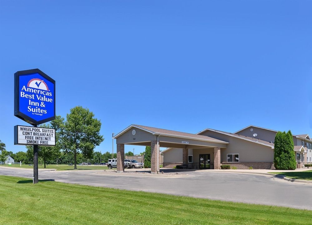 Americas Best Value Inn & Suites Spring Valley 1