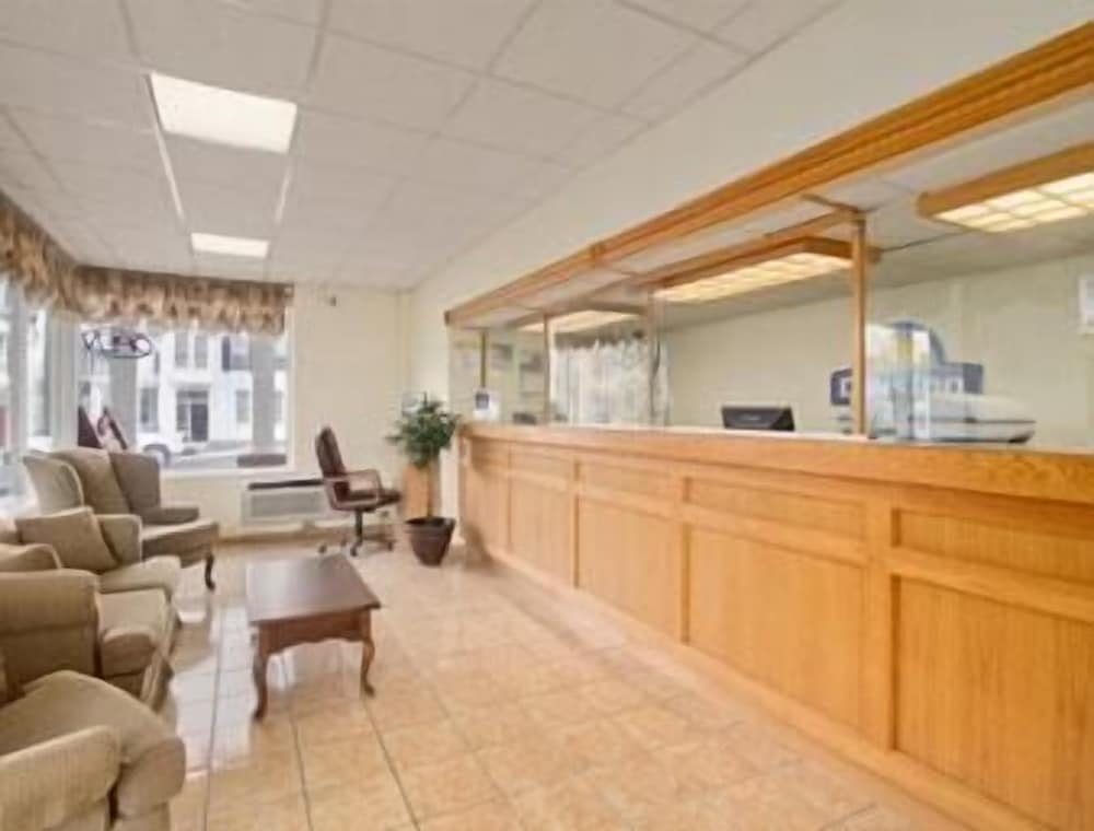 Days Inn by Wyndham Waynesboro 2