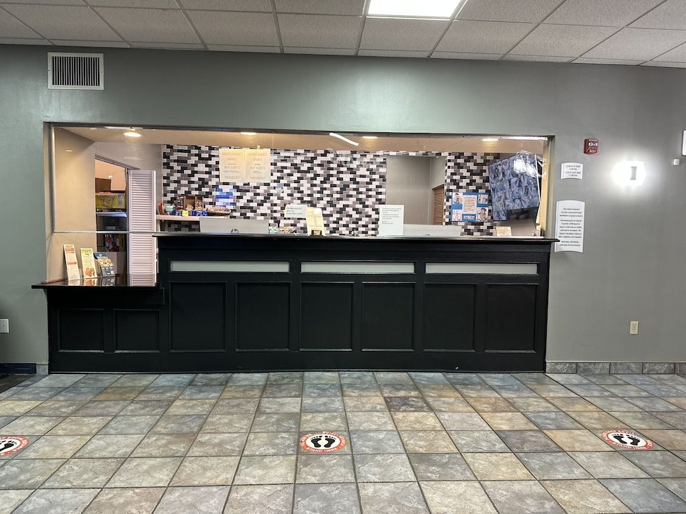 Wilkes Barre Inn & Suites conference center 2