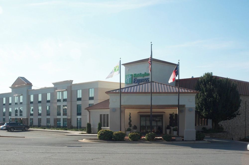 Holiday Inn Express HICKORY-HICKORY MART by IHG 1
