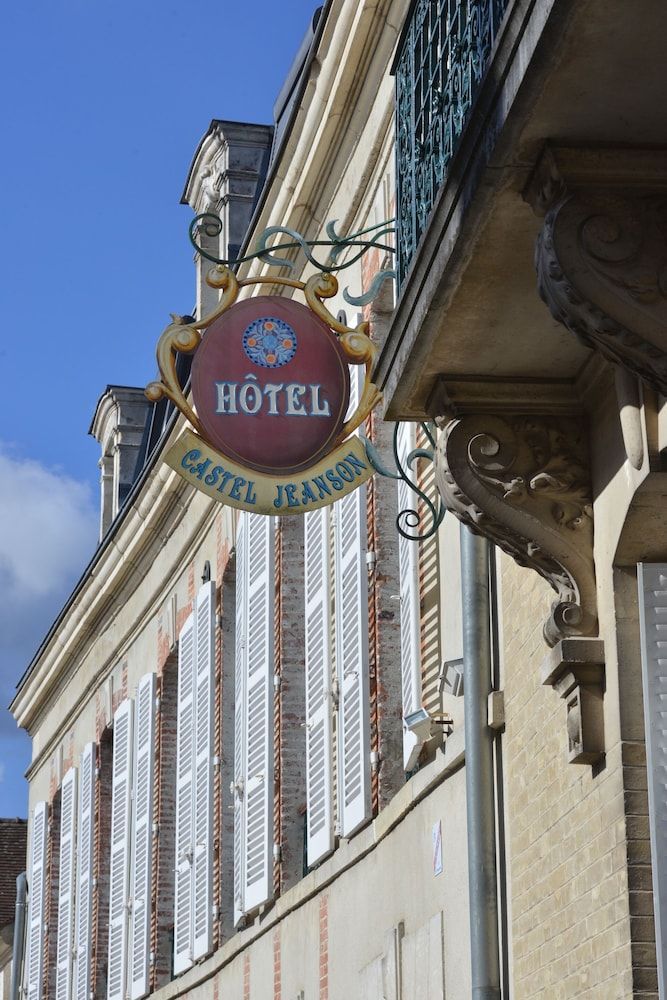 Hôtel Castel Jeanson 1