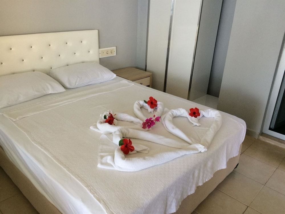 Pine Beach Boutique Hotel 2