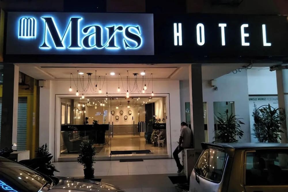 Mars Hotel 1