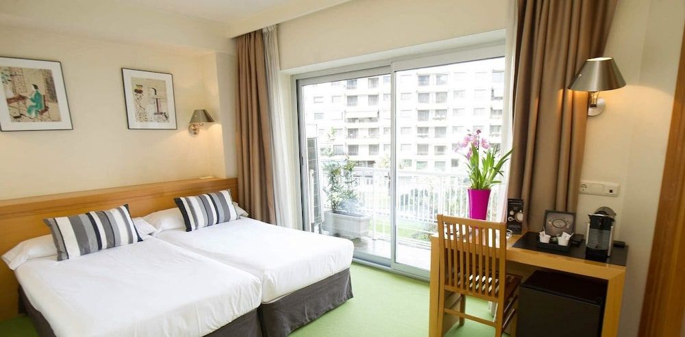 Hotel Zaragoza Plaza 1