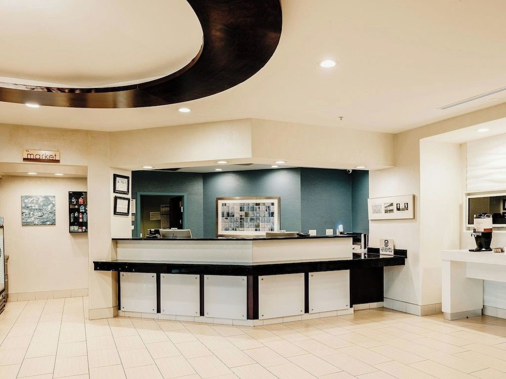 The Beacon Charlotte Airport by IHG 1