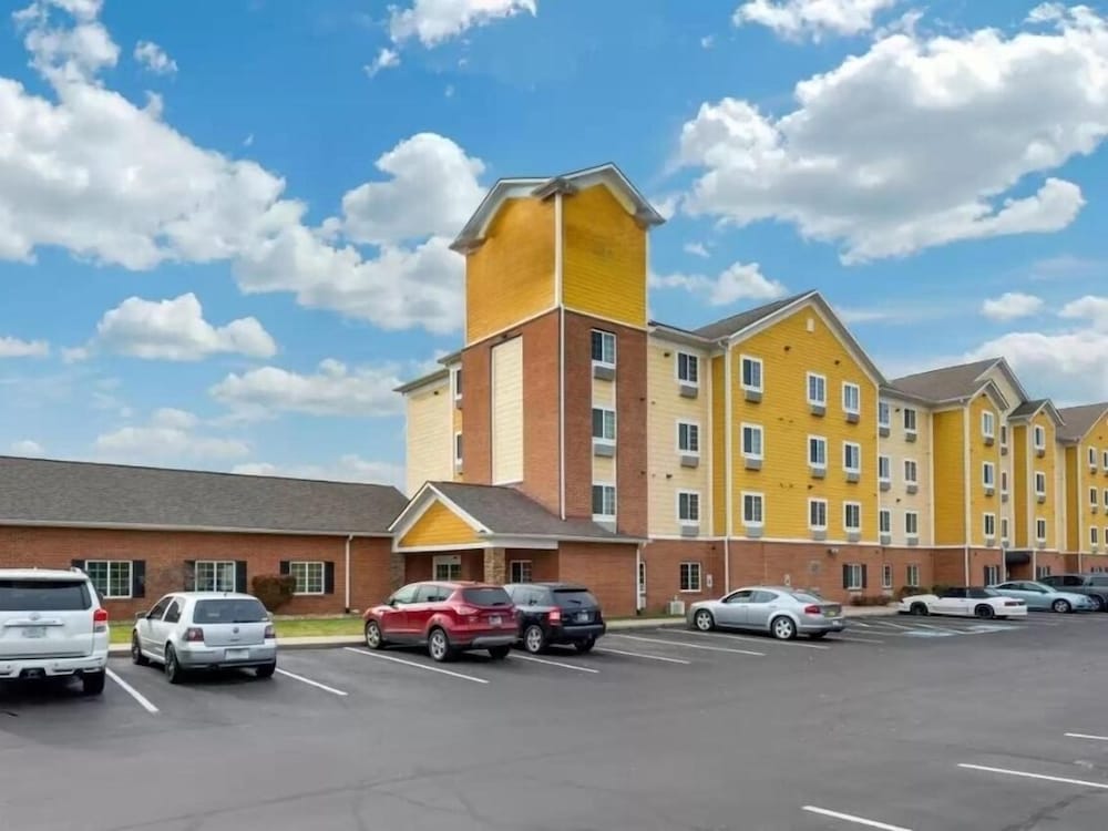 Birch Hill Suites - South Bend 1