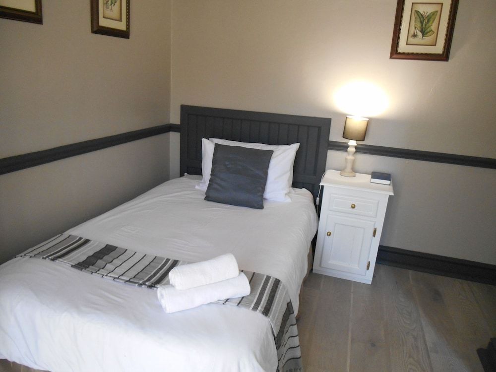 Oakwood Lodge 2
