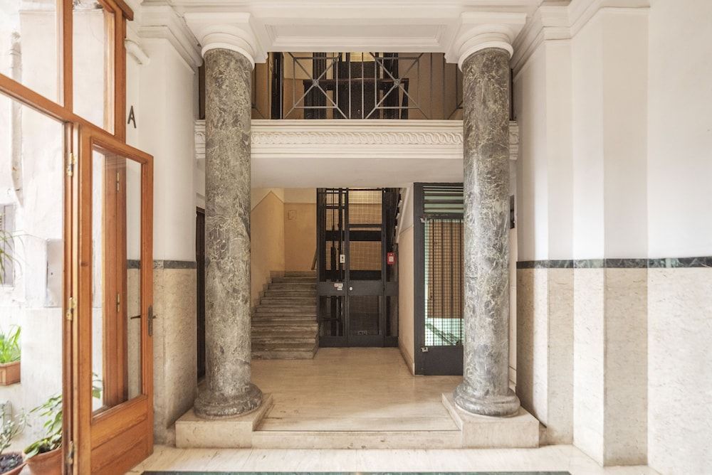 GuestHost - Porta Pia & Villa Torlonia Apartment with Balcony 2