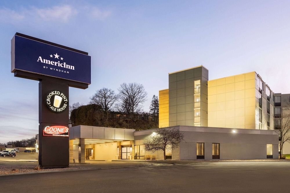 AmericInn by Wyndham Rochester Near Mayo Clinic 1