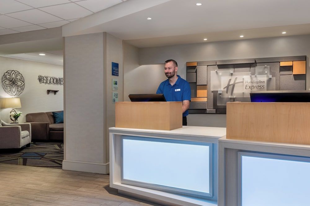 Holiday Inn Express TALLAHASSEE - I-10 E by IHG 1
