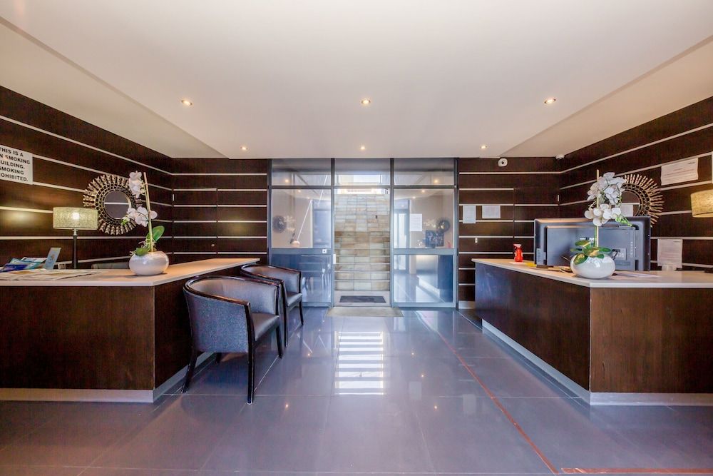 Infinity - Stunning 1 bedroom apartment with sea & mountain views 2