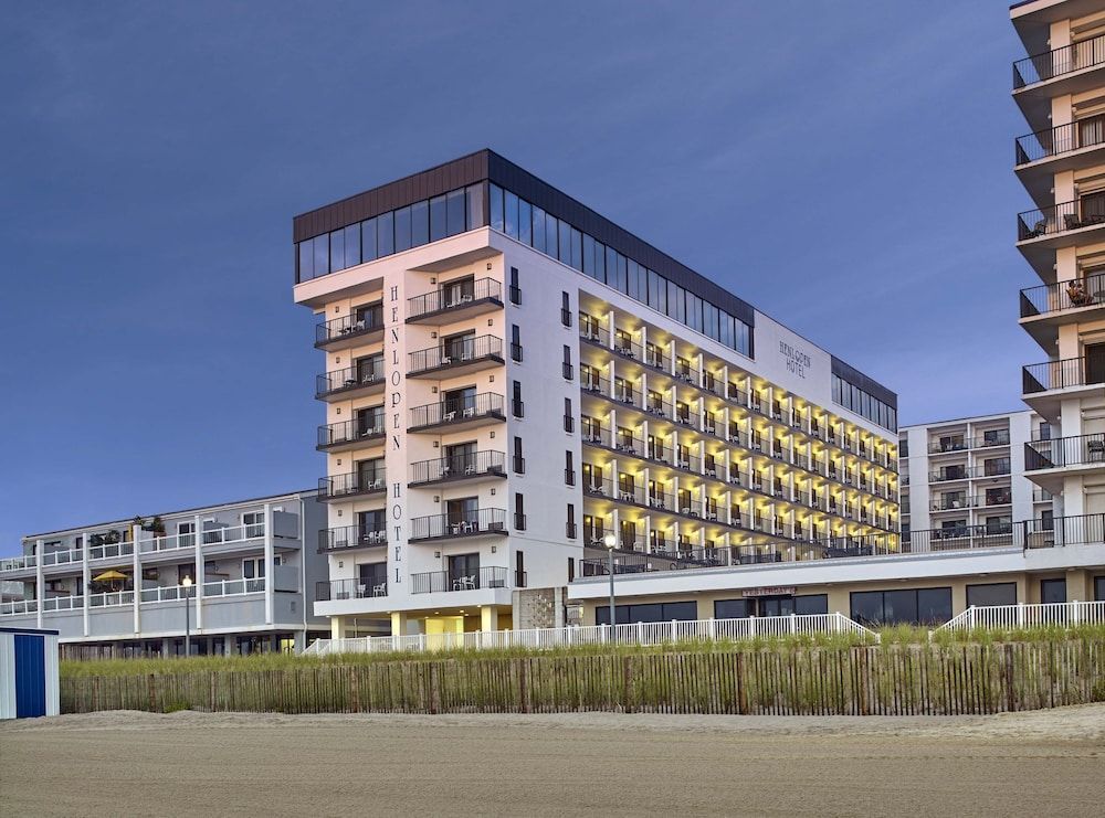 Henlopen Oceanfront Hotel 1