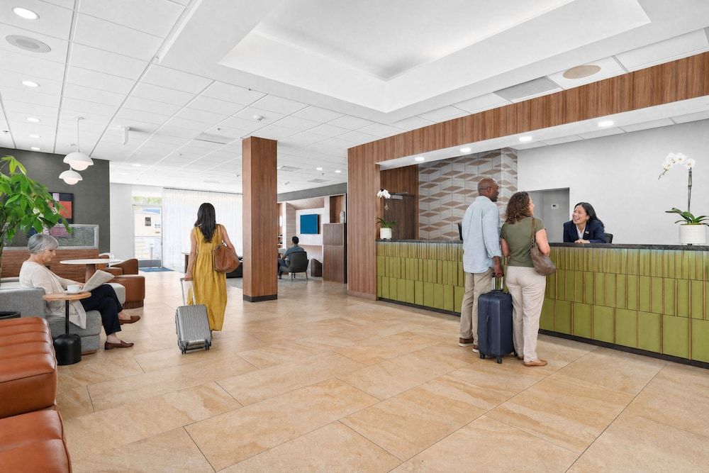 Gateway Hotel Santa Monica 2