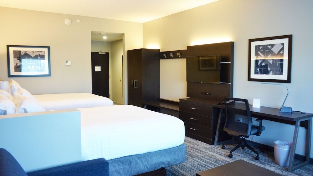 Holiday Inn Express & Suites JACKSONVILLE W - I295 AND I10 by IHG 2