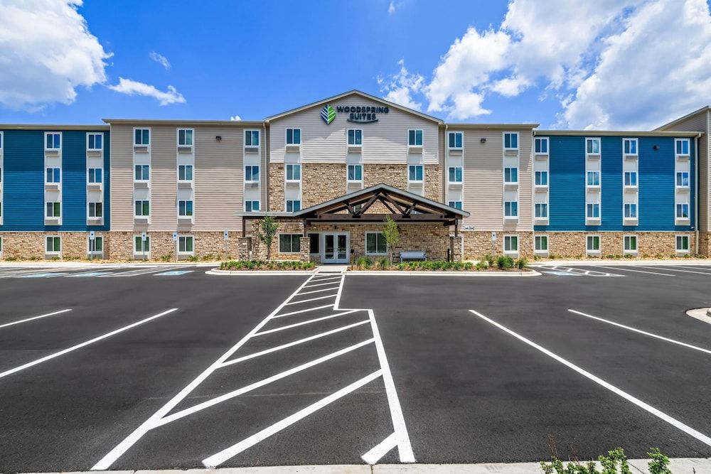 WoodSpring Suites Charlotte - Arrowood 1