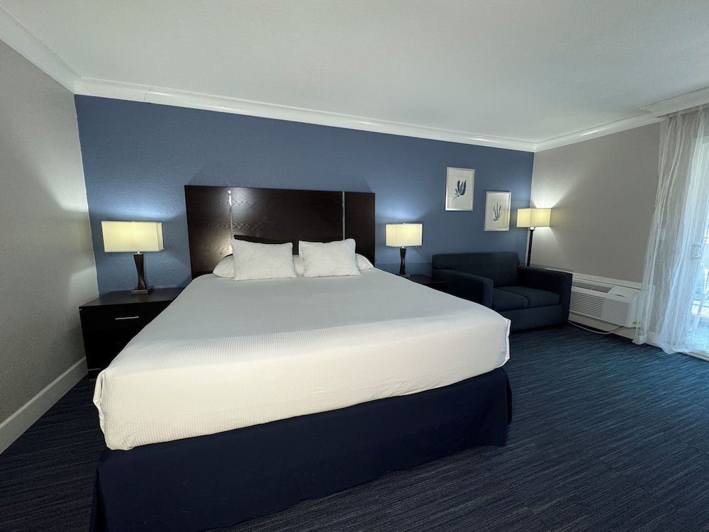 The Pacific Inn 1