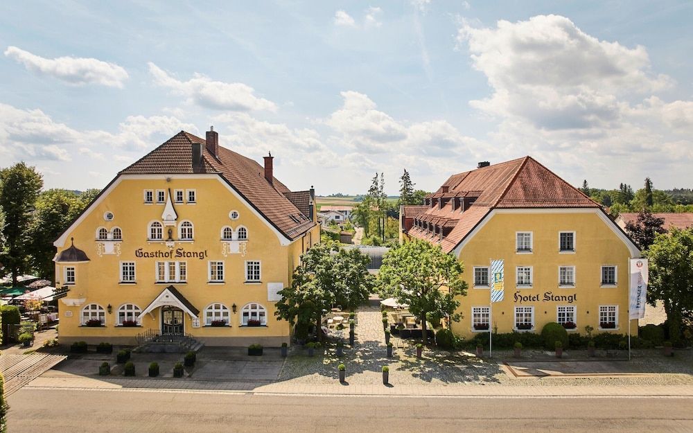 Hotel Gutsgasthof Stangl 1