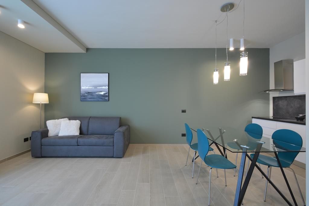 ATMOSFERA APARTMENTS & SUITES 1