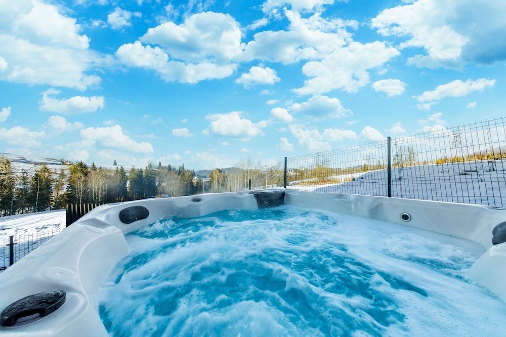 Crystal Pine Luxury Villas Jacuzzi&Sauna 1