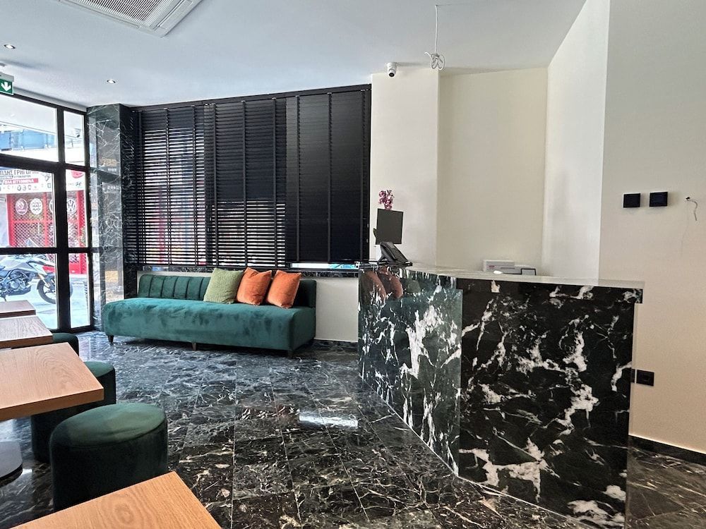 Downtown Suites 2