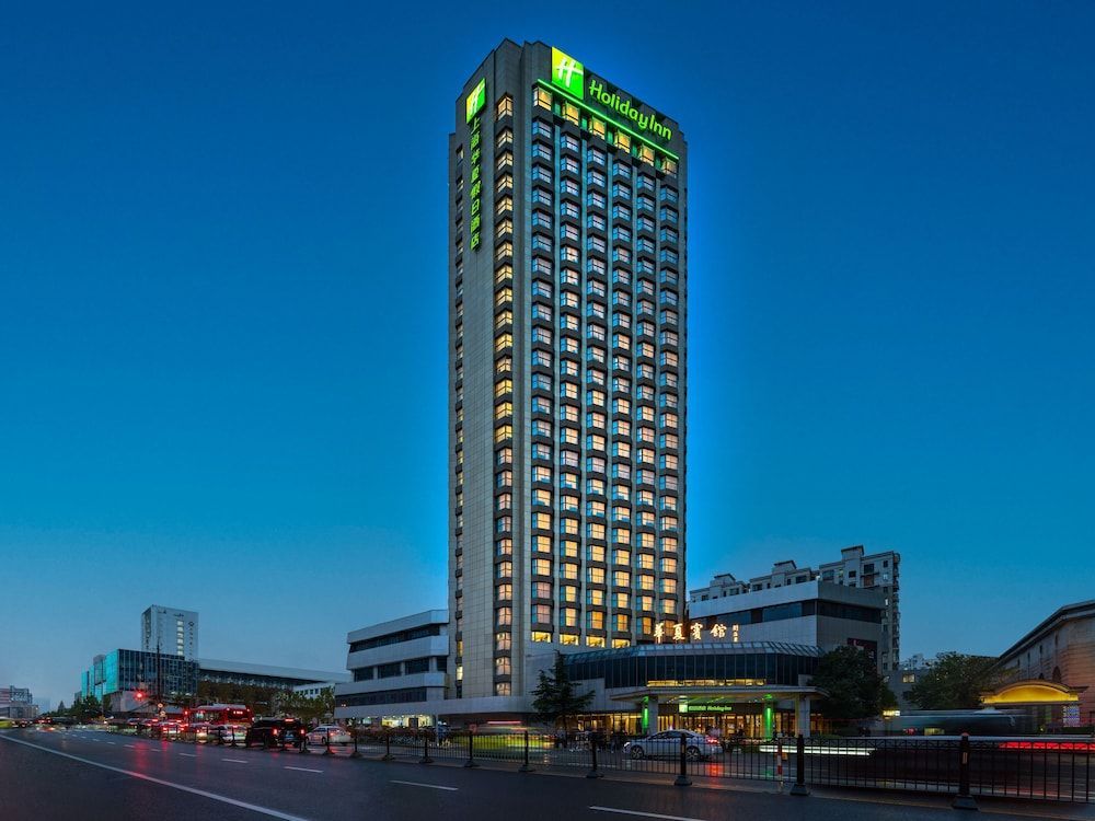 Holiday Inn Shanghai Huaxia by IHG 1