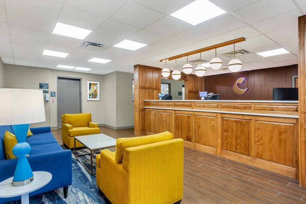Comfort Inn Huntington near University area 2