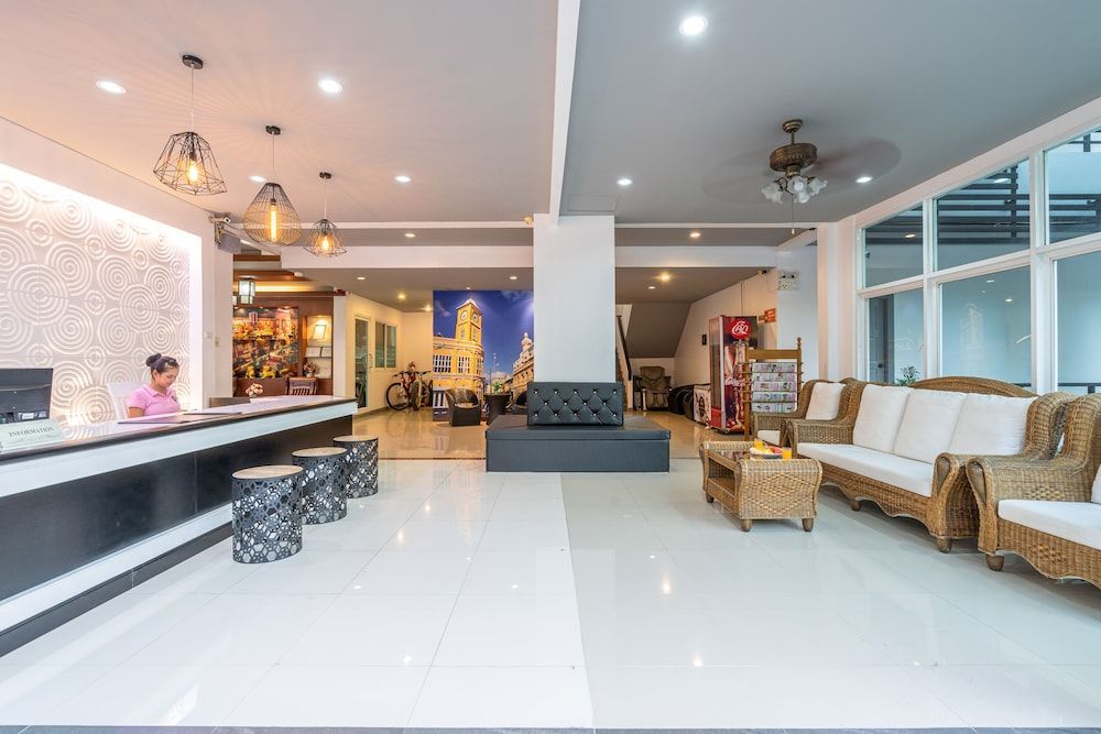 SB Living Place Hotel Phuket Town 2