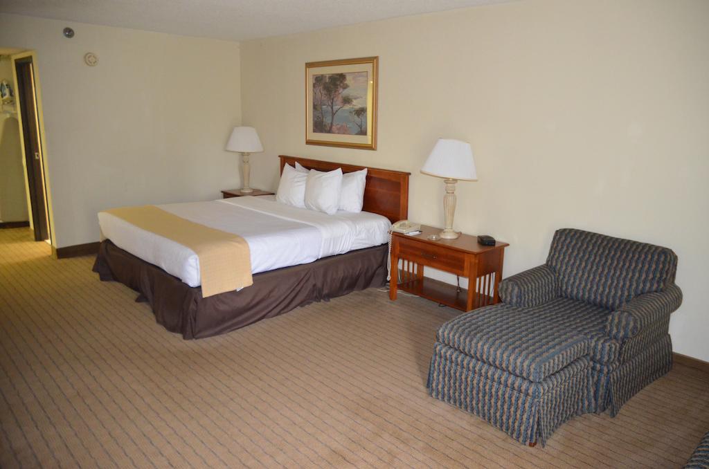 Clarion Hotel Convention Center Jackson Northwest 1